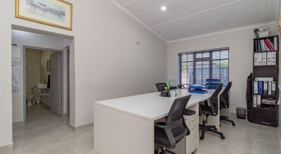 1 Bedroom Property for Sale in Sandbaai Western Cape